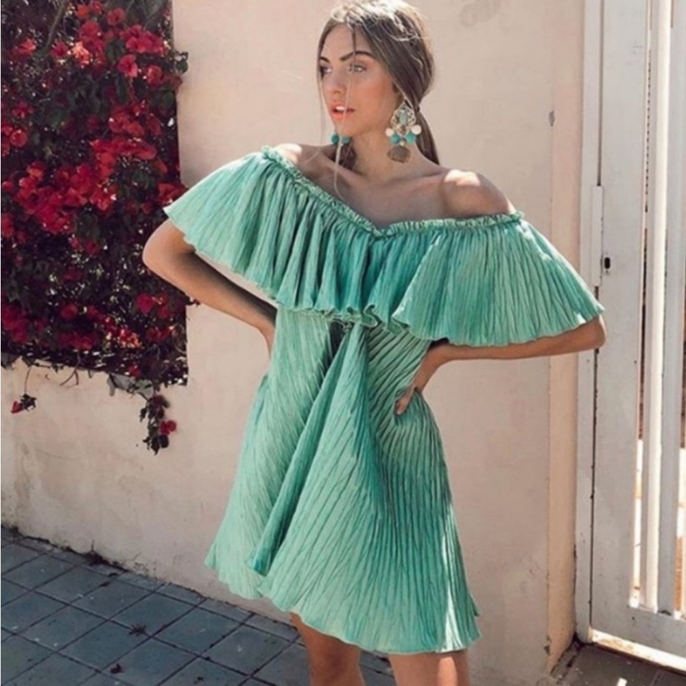 Zara Voluminous Pleated Mini Dress in Washed Green